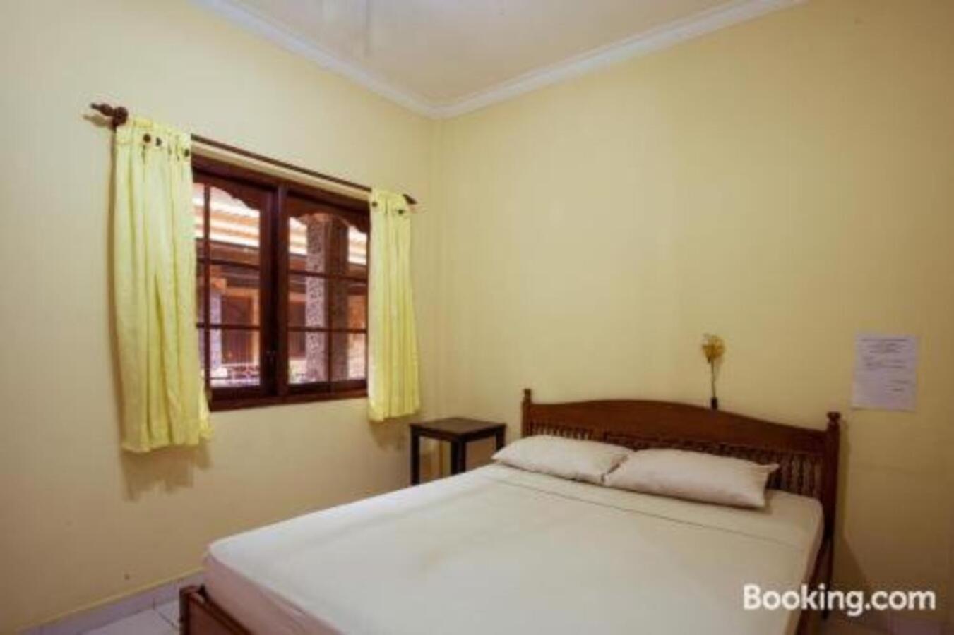 Segara Sadhu Inn Kuta By Ecommerceloka Exterior foto
