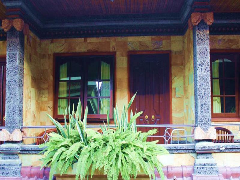 Segara Sadhu Inn Kuta By Ecommerceloka Exterior foto