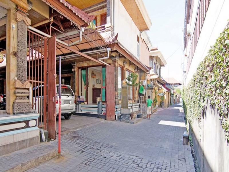 Segara Sadhu Inn Kuta By Ecommerceloka Exterior foto