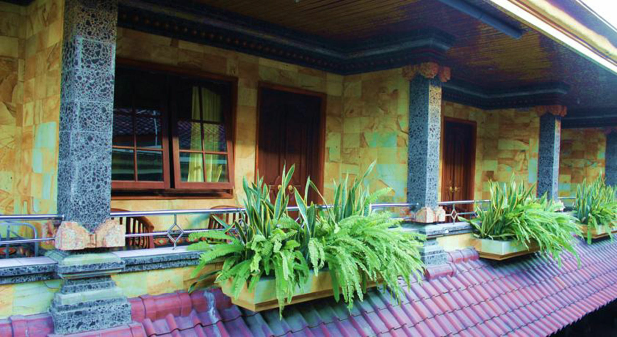 Segara Sadhu Inn Kuta By Ecommerceloka Exterior foto